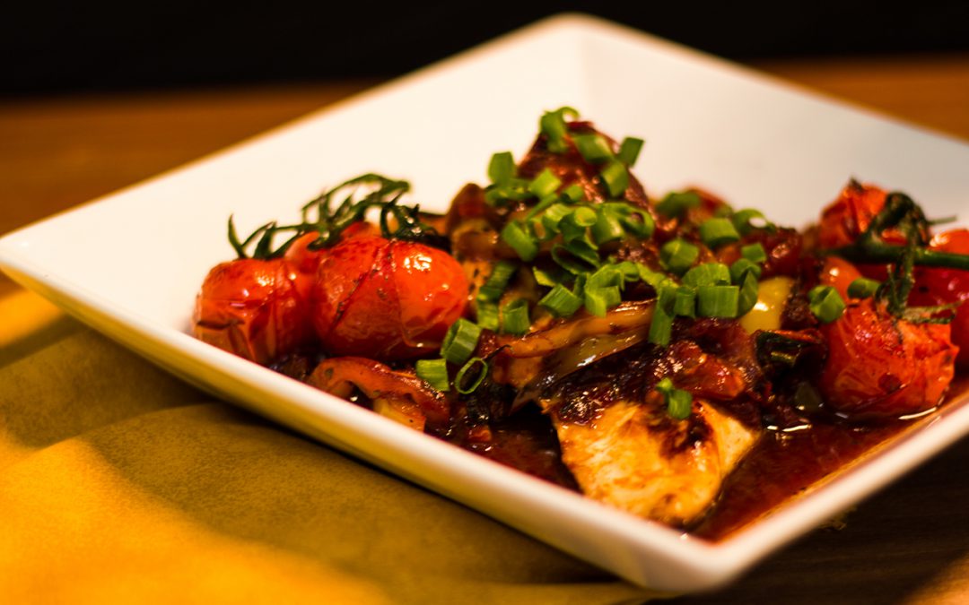 Filé de frango com tomate ao vinho